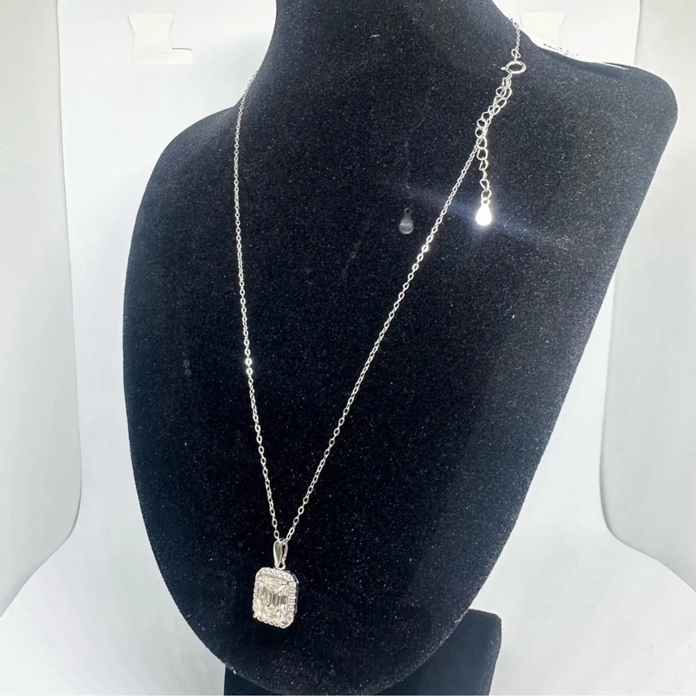 GRA 2 Ct Emerald Cut Halo Moissanite Necklace Pendant Chain